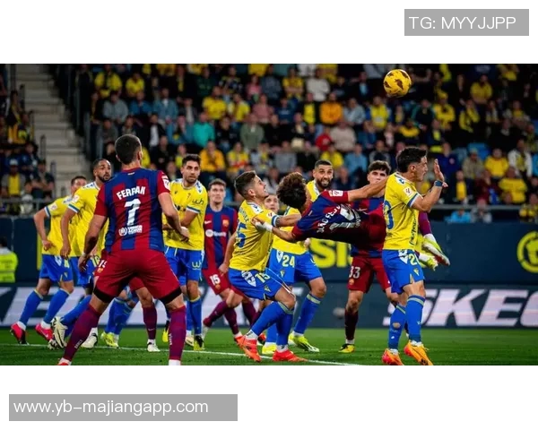 菲利克斯惊艳倒钩破门助力球队大胜4-0展现强大实力