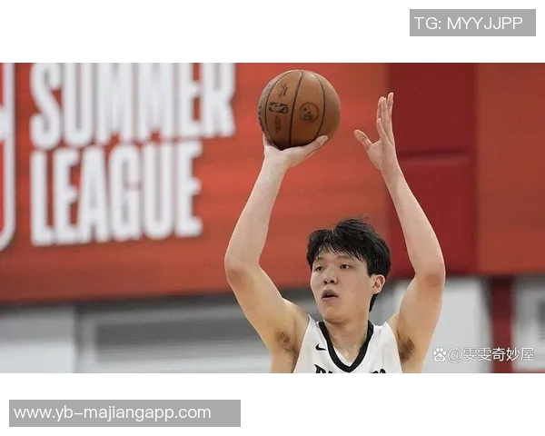 杨瀚森连续五场比赛表现出色四场出场时间超十分钟分享赛场精彩瞬间